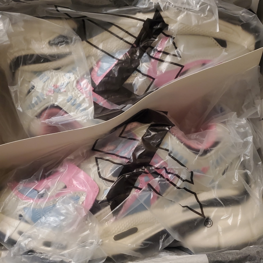 Javi Sneakers Womens Size 8- 8.5 - Picture 2 of 6